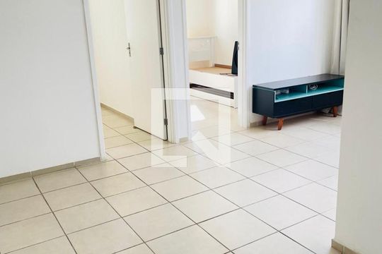 Sala de apartamento para alugar com 2 quartos, 46m² em Vila Nina, São Paulo