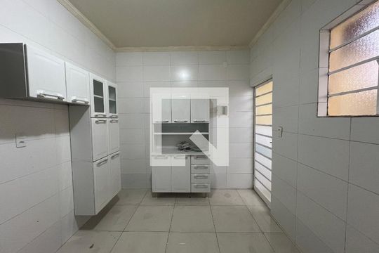 Cozinha de casa à venda com 2 quartos, 59m² em Ouro Preto, Belo Horizonte