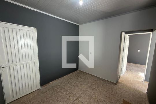 Apartamento para alugar com 1 quarto, 360m² em Qr 2, Brasília