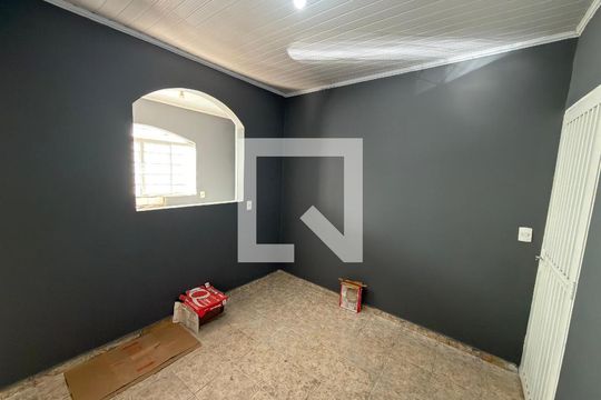 Apartamento para alugar com 1 quarto, 360m² em Qr 2, Brasília