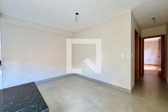 Sala de apartamento à venda com 2 quartos, 65m² em Anchieta, Belo Horizonte