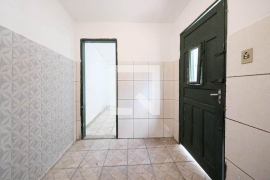 Cozinha  de casa para alugar com 1 quarto, 51m² em Cangaiba, São Paulo