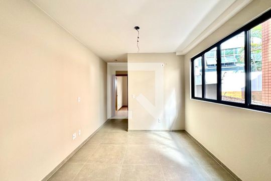 Sala/Cozinha de apartamento à venda com 1 quarto, 41m² em Anchieta, Belo Horizonte