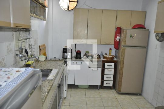 Casa à venda com 3 quartos, 129m² em Inhaúma, Rio de Janeiro