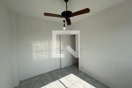 Quarto 1 de apartamento à venda com 2 quartos, 58m² em Cascadura, Rio de Janeiro