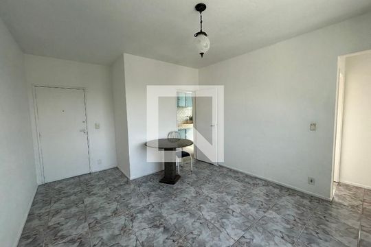 Sala de apartamento à venda com 2 quartos, 58m² em Cascadura, Rio de Janeiro