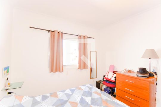 Quarto 2 de casa à venda com 2 quartos, 200m² em Jardim Santa Cecilia, Guarulhos
