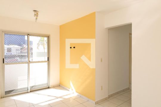 Sala de apartamento à venda com 3 quartos, 54m² em Vila Taquari, São Paulo