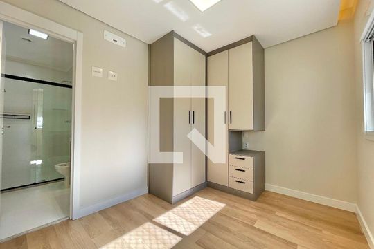 Quarto de apartamento para alugar com 2 quartos, 59m² em Votupoca, Barueri