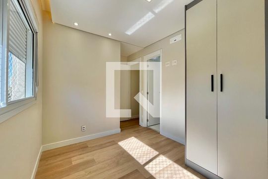 Quarto de apartamento para alugar com 2 quartos, 59m² em Votupoca, Barueri