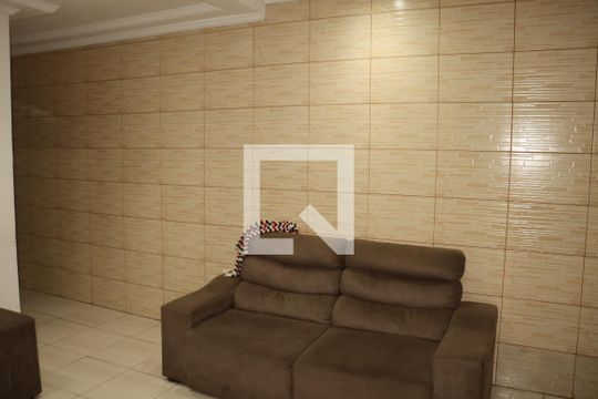 Casa à venda com 4 quartos, 78m² em Jardim Rodolfo Pirani, São Paulo
