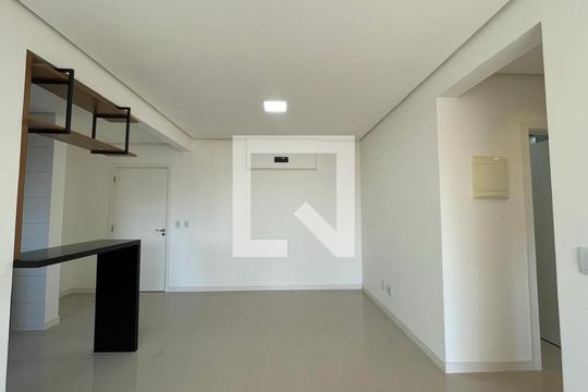 Sala de apartamento para alugar com 2 quartos, 77m² em Vila Rosa, Novo Hamburgo