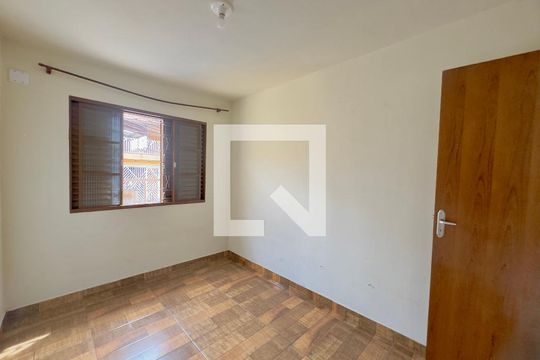 Quarto 1 casa 1 de casa à venda com 5 quartos, 155m² em Jardim Palmira, Guarulhos