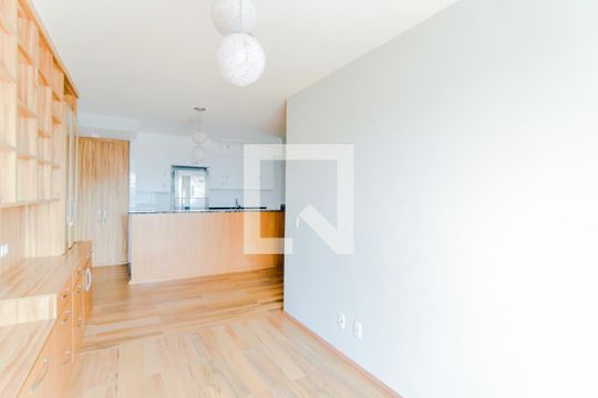 Sala de apartamento para alugar com 3 quartos, 82m² em Jardim Flor da Montanha, Guarulhos