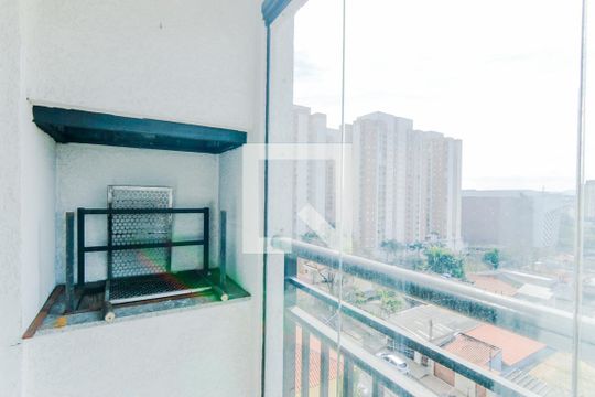Varanda Sala / Quarto 1  de apartamento para alugar com 3 quartos, 82m² em Jardim Flor da Montanha, Guarulhos