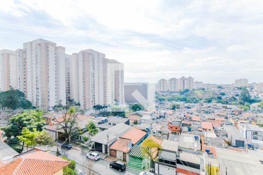 Varanda Sala / Quarto 1  de apartamento para alugar com 3 quartos, 82m² em Jardim Flor da Montanha, Guarulhos