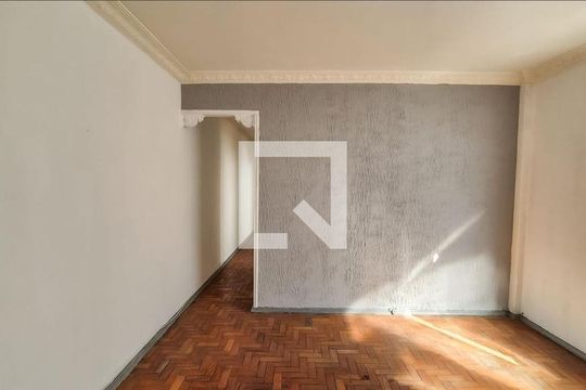 Sala de apartamento para alugar com 3 quartos, 71m² em Vista Alegre, Rio de Janeiro