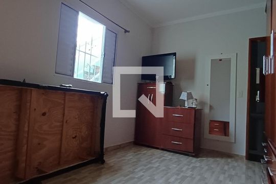 Quarto de casa à venda com 3 quartos, 80m² em Vila Elze, São Paulo