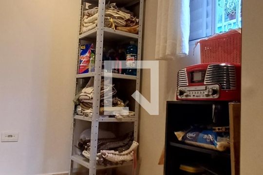 Quarto de casa à venda com 3 quartos, 80m² em Vila Elze, São Paulo