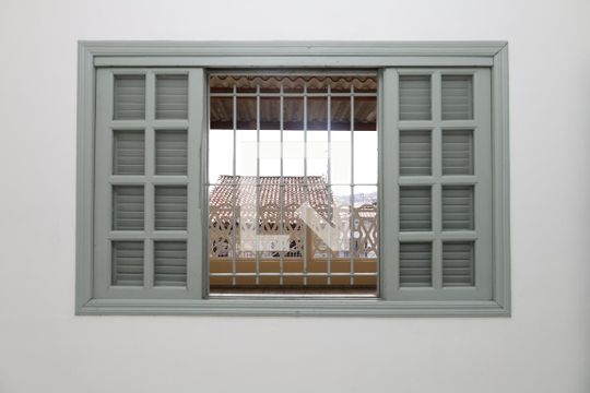 Quarto 1 de casa para alugar com 4 quartos, 110m² em Jardim das Camelias, São Paulo