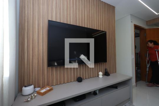 Sala de apartamento à venda com 2 quartos, 60m² em Jd S Teresinha, São Paulo