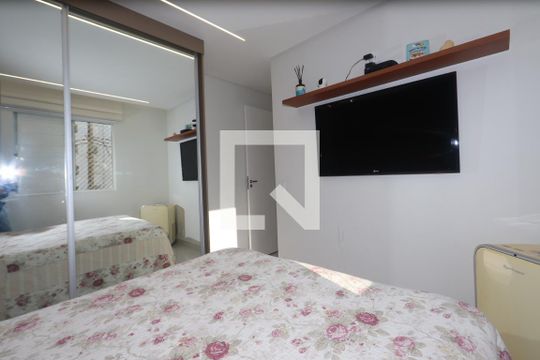 Quarto 1 de apartamento à venda com 2 quartos, 60m² em Jd S Teresinha, São Paulo