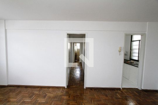 Sala de apartamento para alugar com 3 quartos, 78m² em Nova Suíça, Belo Horizonte