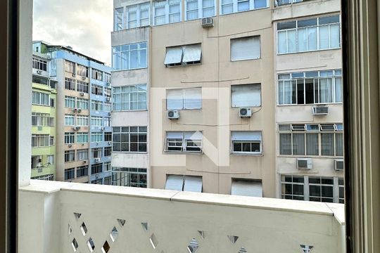 Apartamento para alugar com 1 quarto, 60m² em Copacabana, Rio de Janeiro