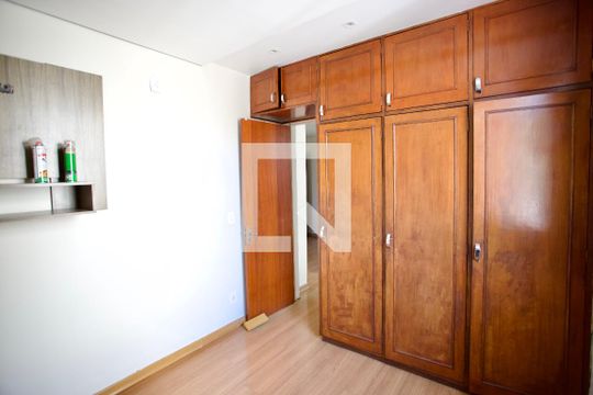 Quarto 2 de apartamento à venda com 2 quartos, 42m² em Inconfidentes, Contagem