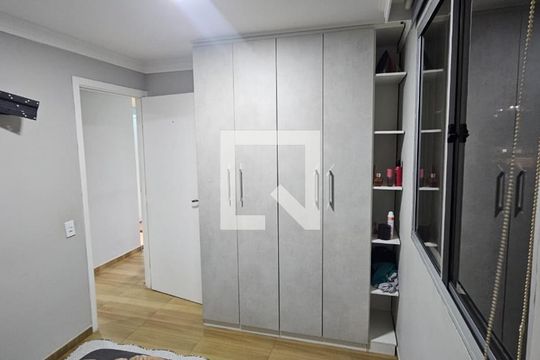 Quarto de apartamento para alugar com 2 quartos, 39m² em Vila Nova Bonsucesso, Guarulhos
