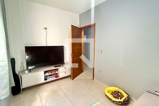 Quarto 1 de casa à venda com 4 quartos, 250m² em Jardim Adriana, Guarulhos