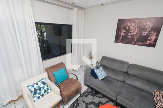 Sala de casa à venda com 4 quartos, 300m² em Jardim do Estádio, Santo André