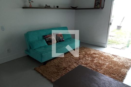 Sala 2 de casa à venda com 3 quartos, 235m² em Piratininga, Niterói