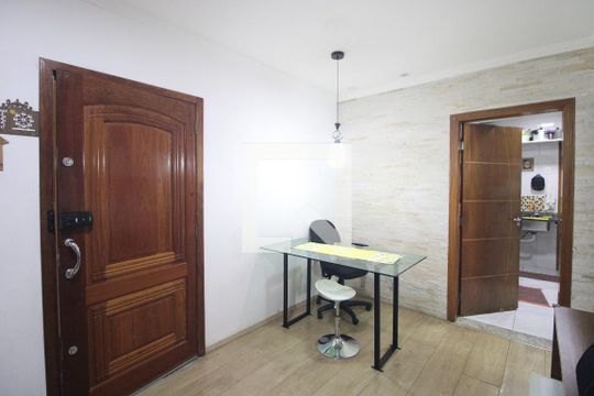 Casa à venda com 3 quartos, 80m² em Vila Marari, São Paulo