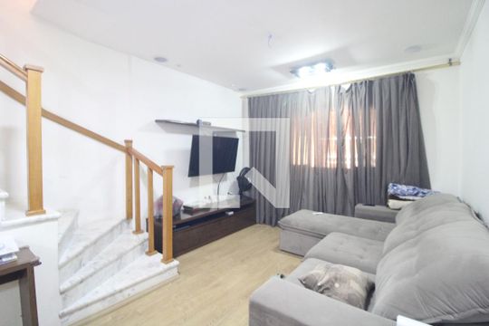 Casa à venda com 3 quartos, 80m² em Vila Marari, São Paulo
