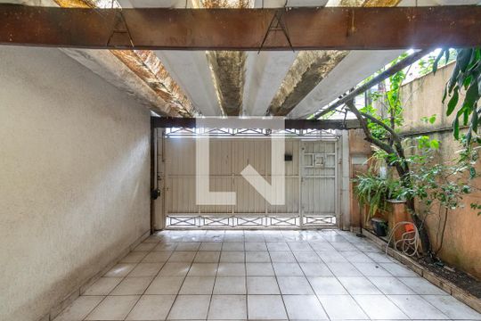 Casa para alugar com 3 quartos, 178m² em Parque Jabaquara, São Paulo