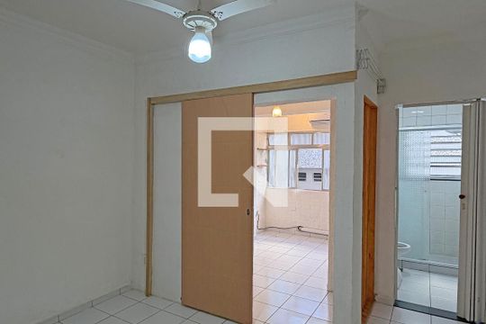 Apartamento para alugar com 1 quarto, 44m² em Ponta da Praia, Santos