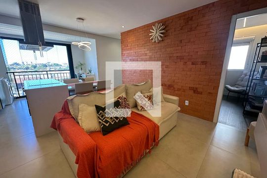 Sala de apartamento à venda com 3 quartos, 58m² em Vila Militar, Barueri