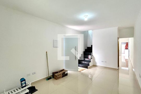 Sala de casa para alugar com 3 quartos, 145m² em Jardim Presidente Dutra, Guarulhos