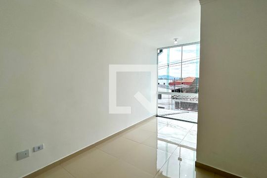 Quarto Suíte de casa para alugar com 3 quartos, 145m² em Jardim Presidente Dutra, Guarulhos