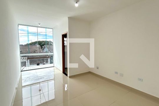 Quarto Suíte de casa para alugar com 3 quartos, 145m² em Jardim Presidente Dutra, Guarulhos