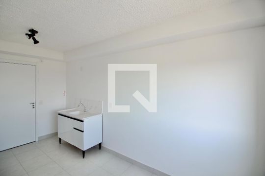 Cozinha de apartamento para alugar com 2 quartos, 35m² em Engenheiro Goulart, São Paulo