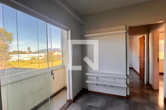 Apartamento para alugar com 2 quartos, 60m² em Mariléa Chácara, Rio das Ostras