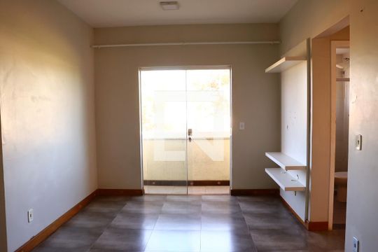 Apartamento para alugar com 2 quartos, 60m² em Mariléa Chácara, Rio das Ostras