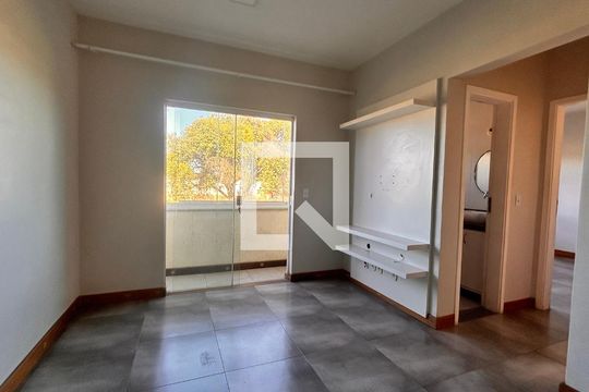 Apartamento para alugar com 2 quartos, 60m² em Mariléa Chácara, Rio das Ostras
