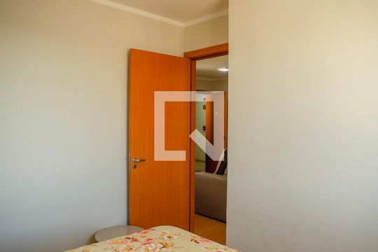 Quarto 2 de apartamento para alugar com 2 quartos, 42m² em Setor Perim, Goiânia