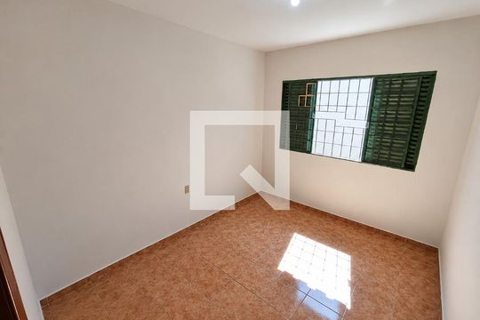 Quarto de casa para alugar com 3 quartos, 115m² em Jardim Karaíba, Uberlândia