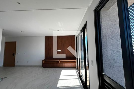 Apartamento para alugar com 3 quartos, 80m² em Setor Marista, Goiânia