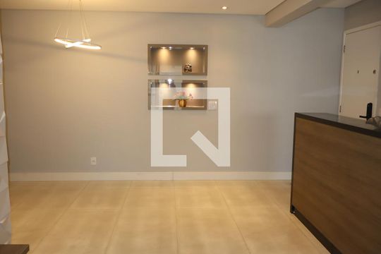 Sala de apartamento para alugar com 3 quartos, 85m² em Vila Ema, São Paulo