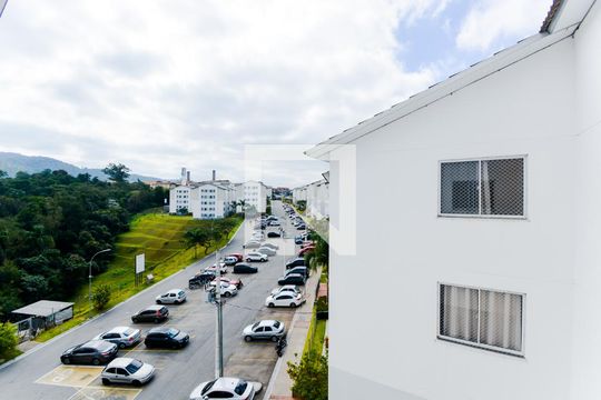 Vista da Sala de apartamento para alugar com 2 quartos, 48m² em Jardim Sao Domingos, Guarulhos